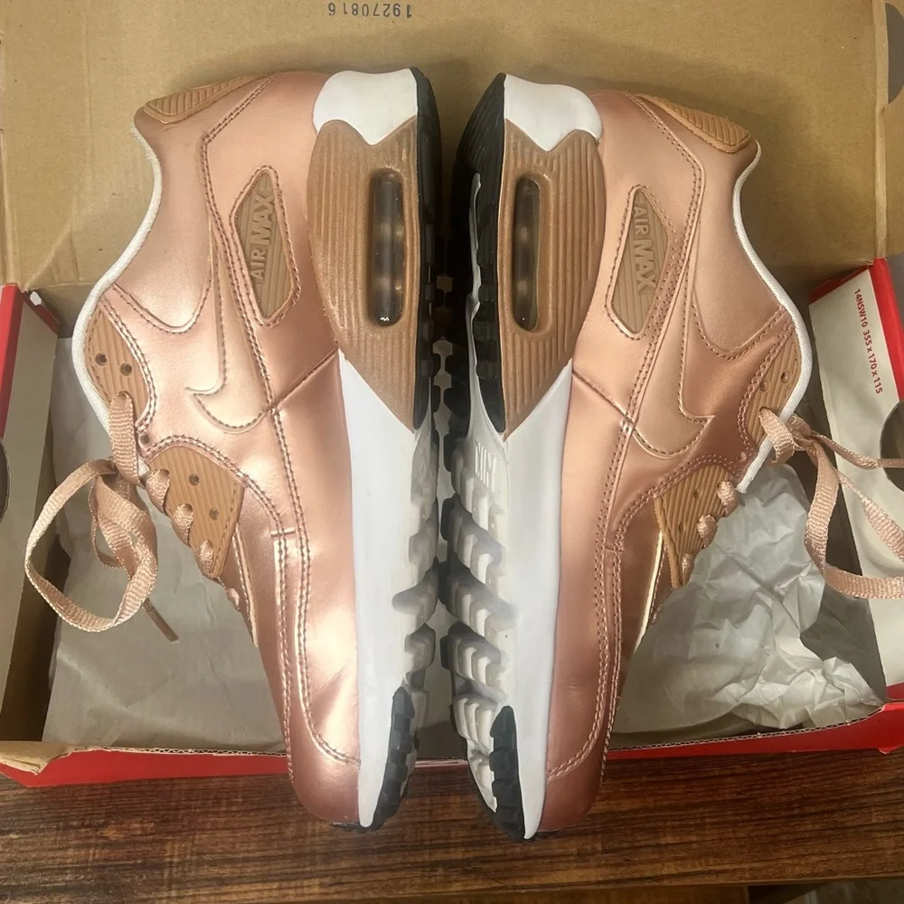 Nike Women's Metallic Copper Rose Gold Air Max Sneaker